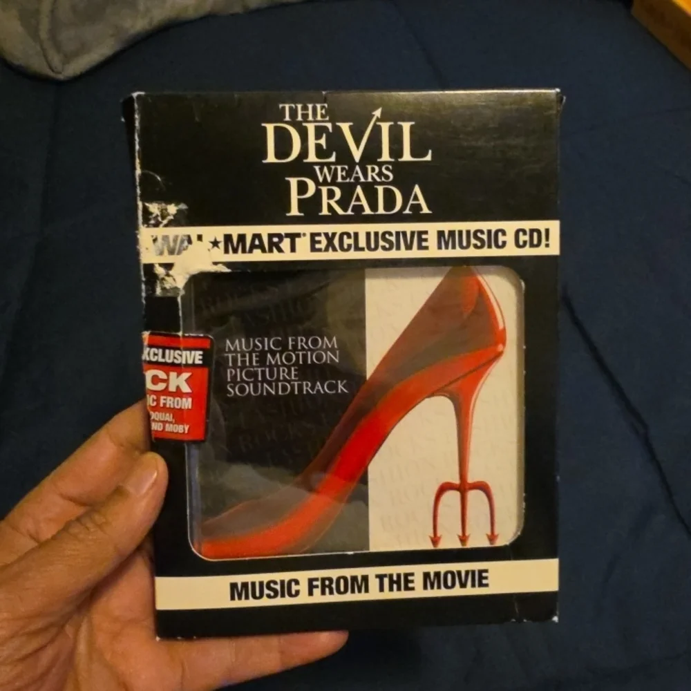 The Devil Wears Prada Music CD & Book - Picture 4 of 4